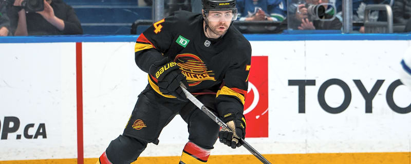 Bruins Looking to Bring Back Popular Canucks’ Forward?