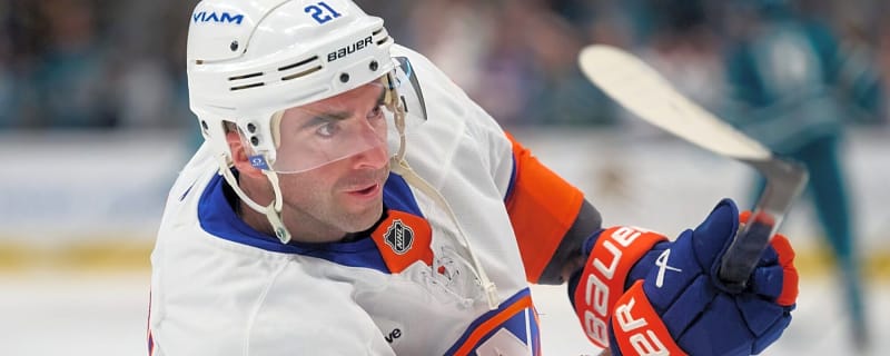 Islanders sign Kyle Palmieri, Adam Boqvist to extensions