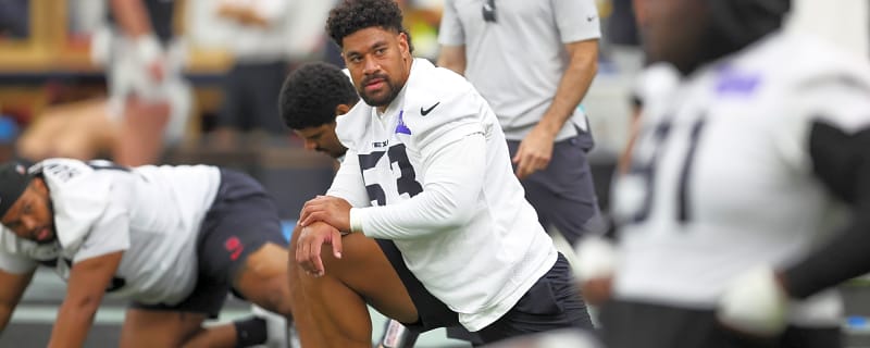 Texans Signed DT Junior Tafuna To Practice Squad