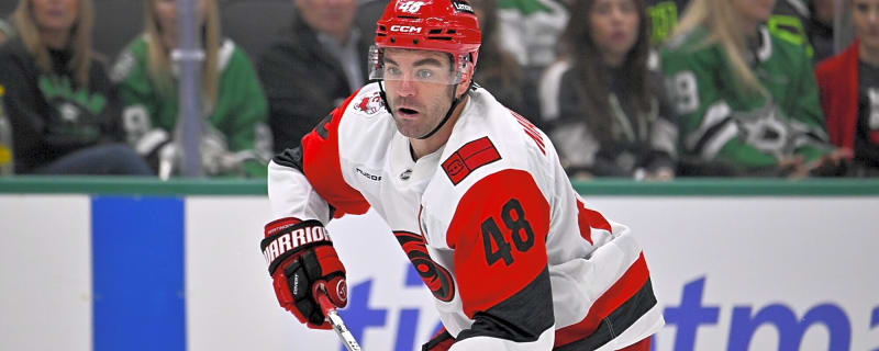 Hurricanes’ Jordan Martinook leaves game with lower-body injury