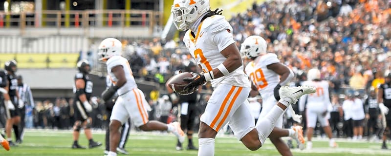Raiders didn’t hesitate to take CB Jermod McCoy in the fourth round, but there’s still a delicate plan they’re working on