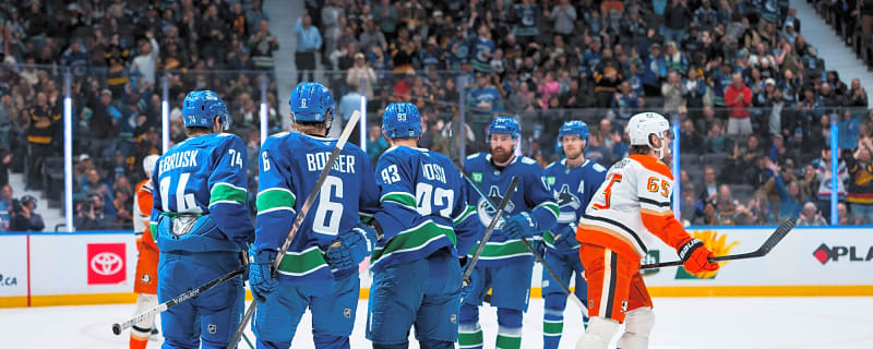  Pettersson notches two points to reach 500 in Canucks’ loss to Ducks