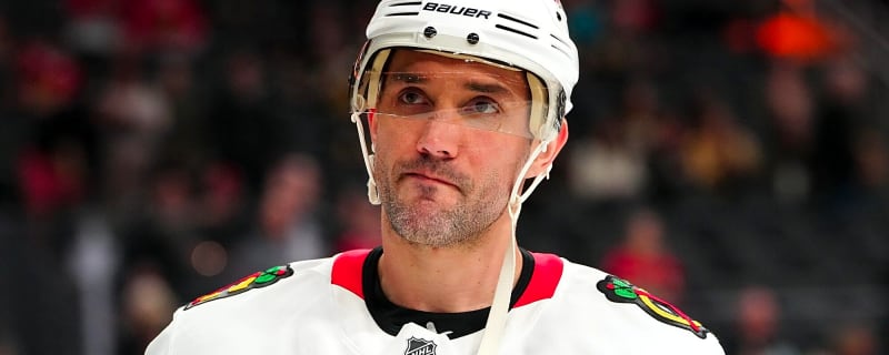 Alec Martinez to retire after Blackhawks’ game on Saturday