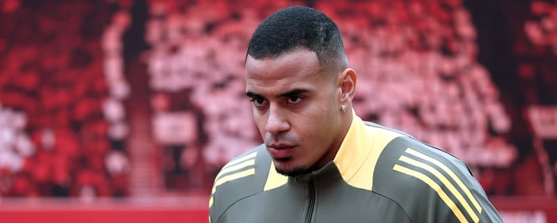 Sources claim Chelsea are in for 23-year-old Premier League centre back