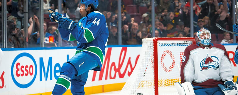  Canucks lose 5-4 in OT vs. Avalanche after gutsy comeback effort