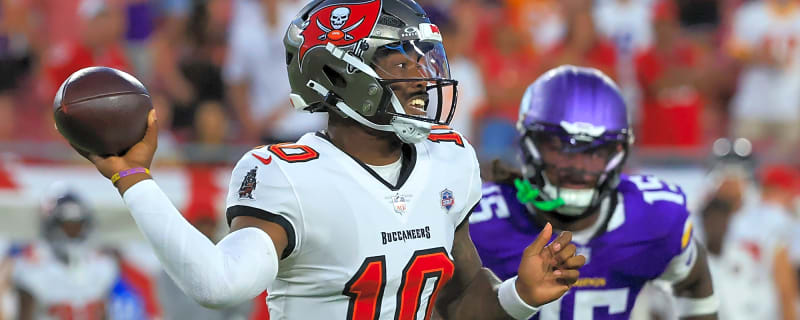 Tampa Bay Buccaneers Turn to Rookie QB After Starting QB's Thumb Injury