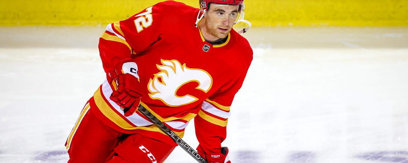 Stars acquire Jeremie Poirier from Flames for Gavin White