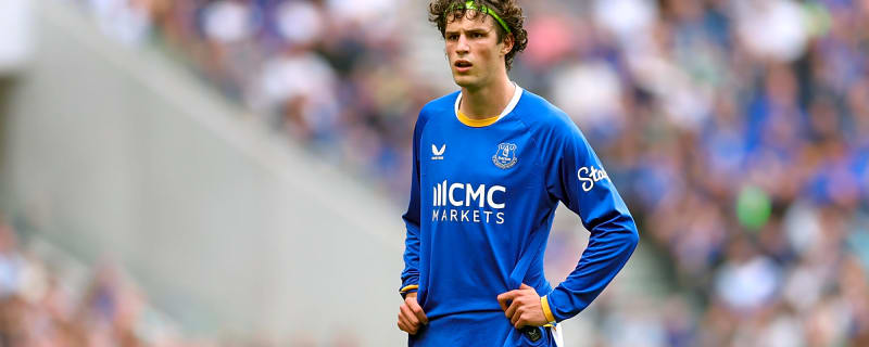 Everton Handed Major Boost As £12m Star Reveals Injury Comeback Timeline: Should Moyes Put Him Straight Back In?