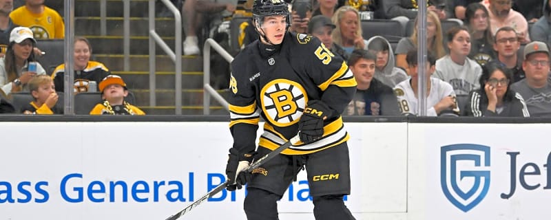 Bruins sign Billy Sweezey to one-year contract extension