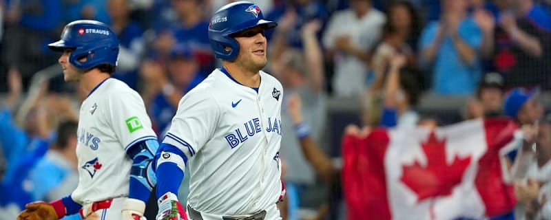 Former Diamondbacks star Daulton Varsho sparks Blue Jays’ rally in World Series Game 1