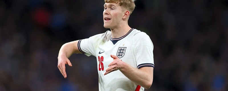 Manchester United Are In The Running To Land This Newcastle United Left-Back: Should Carrick Snap Him Up?