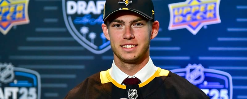 Penguins sign Peyton Kettles to three-year, entry-level contract