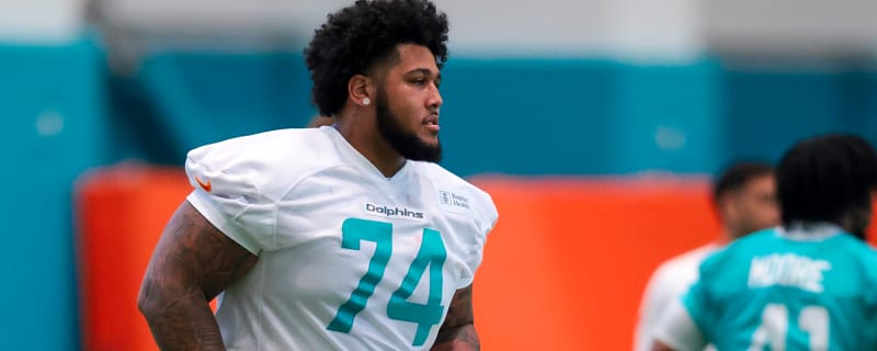 Who will replace Kadyn Proctor on trick plays?