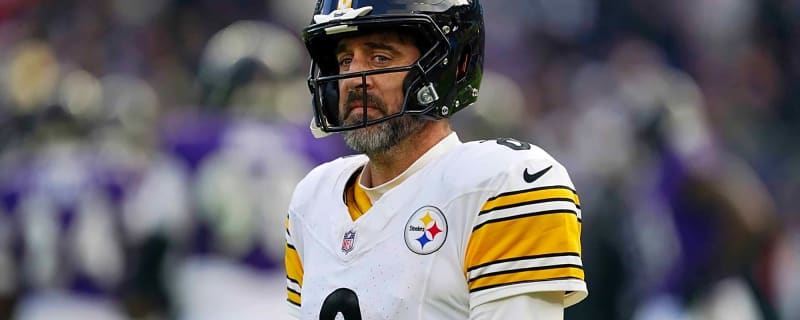 Aaron Rodgers shares blunt assessment of wild DK Metcalf-fan incident