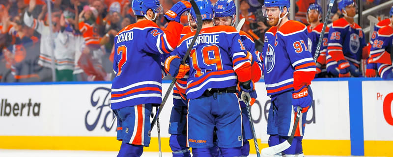 Oilers Deadline Plan, Bruins Trade Pieces, & More NHL Rumors