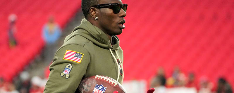 Philly Nabs 1,000-Yard Chiefs Deep Threat On 1-Year Deal As $96M A.J. Brown Becomes Trade-Bait Headline