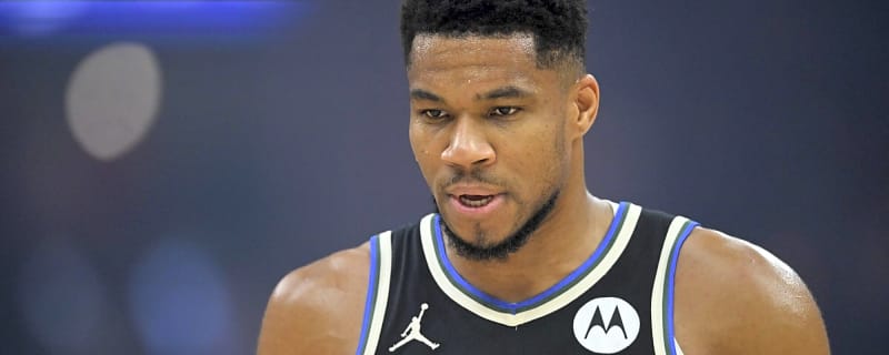Rival Teams Expect Giannis Antetokounmpo Sweepstakes Ahead of NBA Trade Deadline: 'Teams Are Just Not Hearing It'