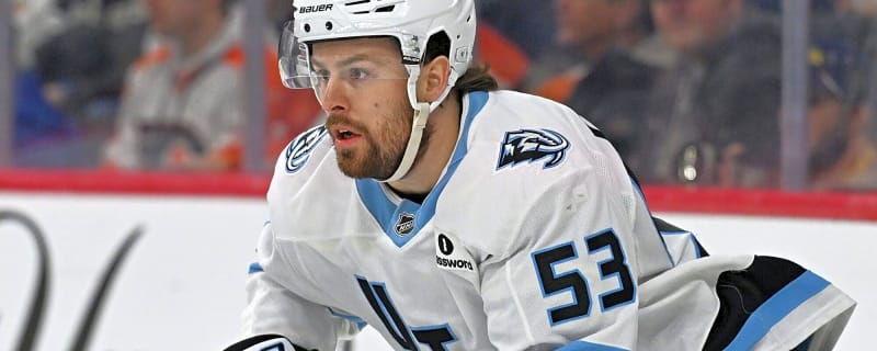 Mammoth re-sign Michael Carcone to two-year extension