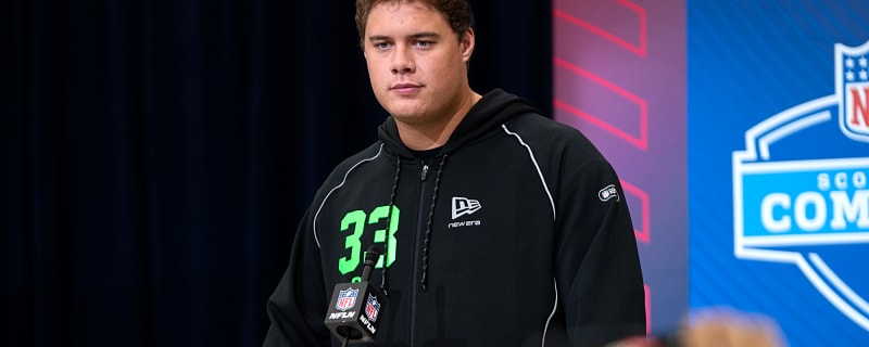 Patriots Preparing Caleb Lomu To Play RT