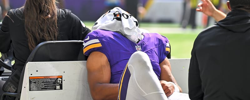 Vikings’ Rondale Moore carted off the field with ‘heartbreaking’ injury