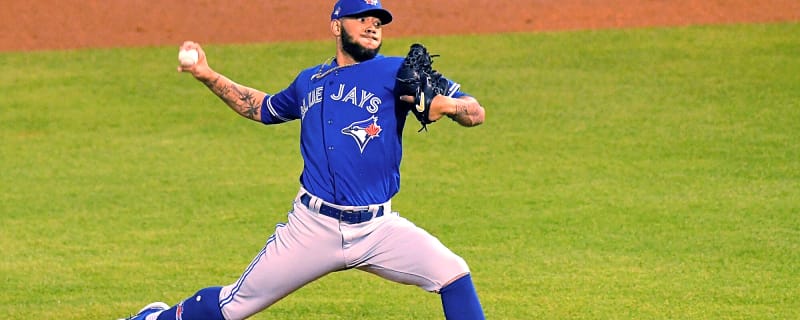 Blue Jays option Chad Dallas, activate Simeon Woods Richardson