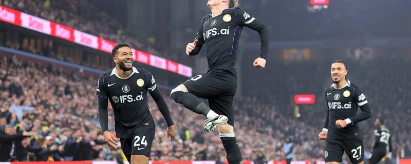 Peter Crouch names the two Chelsea players he would pay to go and watch