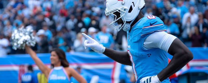 Steelers Get Harsh Warning About A Receiver Trade That Looks Better Than It Is