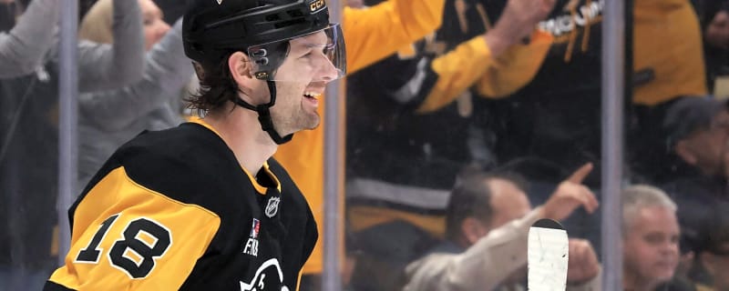 Penguins sign Tommy Novak to three-year contract extension