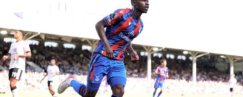 Manchester United Are Keeping A Keen Eye On This Crystal Palace Left-Back: Good Option For Carrick?
