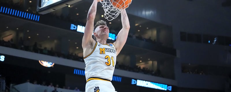 Celtics Sign Caleb Grill To Training Camp Deal