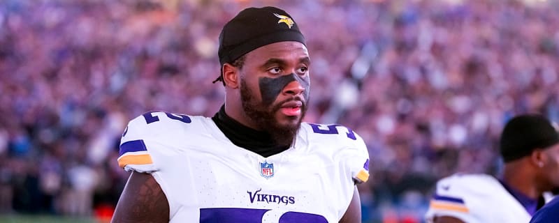 Titans Signing LB Jihad Ward