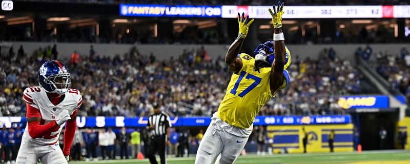 Davante Adams Dominant in Rams Rout, But Going Viral For Another Reason