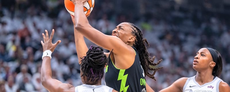 Aces' winning streak snapped as Storm force a Game 3 in stunner