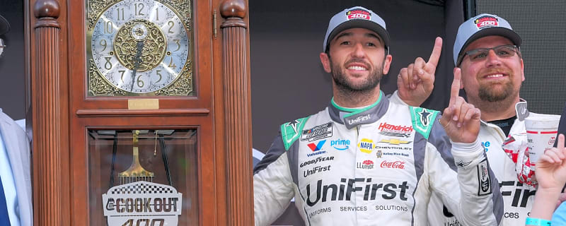 Chase Elliott wins Cook Out 400 at Martinsville