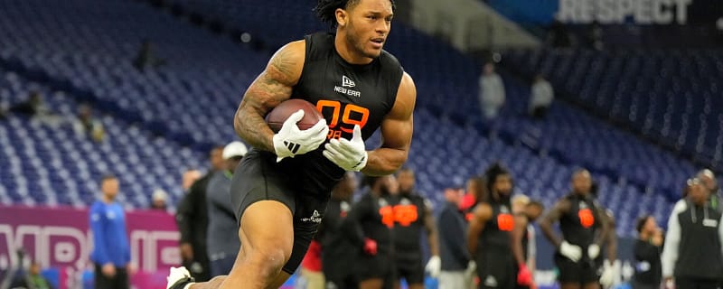 RBs Omarion Hampton, Kaleb Johnson to visit Bears