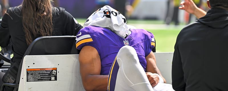 Vikings wideout suffers knee injury, may be out for season