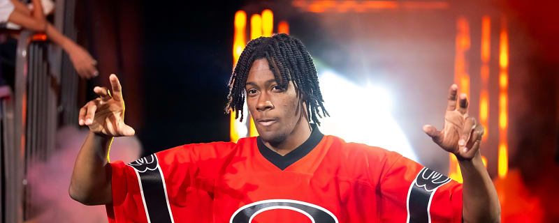 Suns Re-Sign Huntley On Two-Way Contract