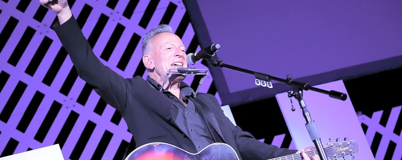 Bruce Springsteen Joins Bleachers for 'Jersey Girl' and 'Chinatown' at Asbury Park's Stone Pony