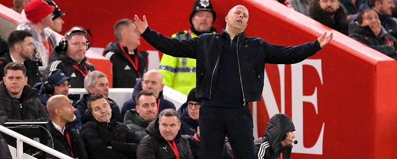 Virgil van Dijk reveals how Arne Slot reacted in Liverpool dressing room after Molineux misery