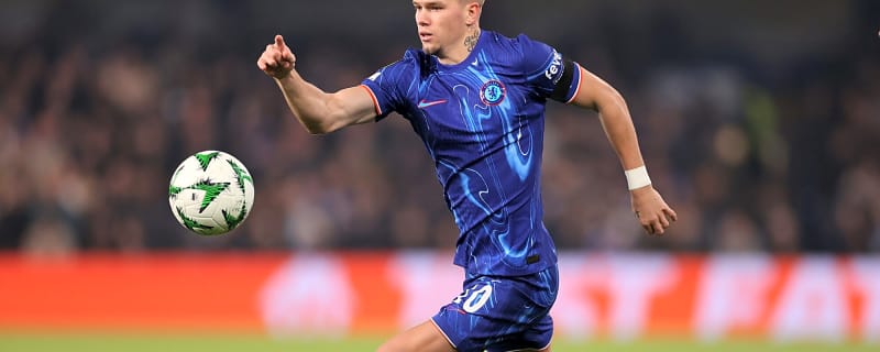 Leeds United Lead Race For Sidelined £88k Star: His Role Under Farke?