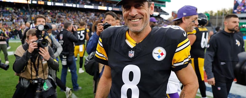 Pittsburgh Steelers show their Mexico fans some love by taking a hilarious World Cup stance via their official accounts