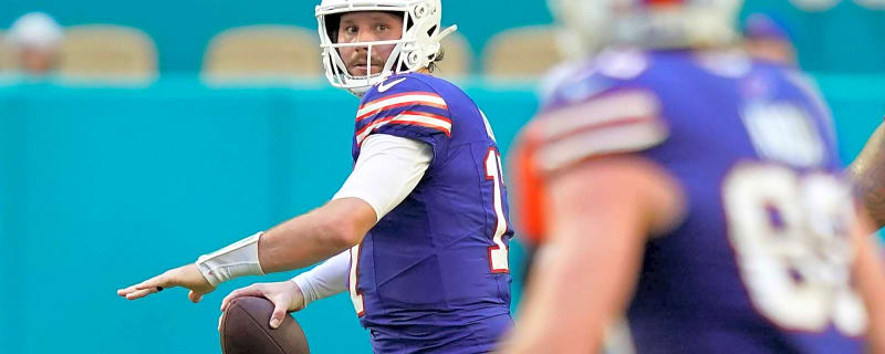 Tampa Bay Buccaners vs. Buffalo Bills Start Em Sit Em  Week 11 2025 Fantasy Football Guide