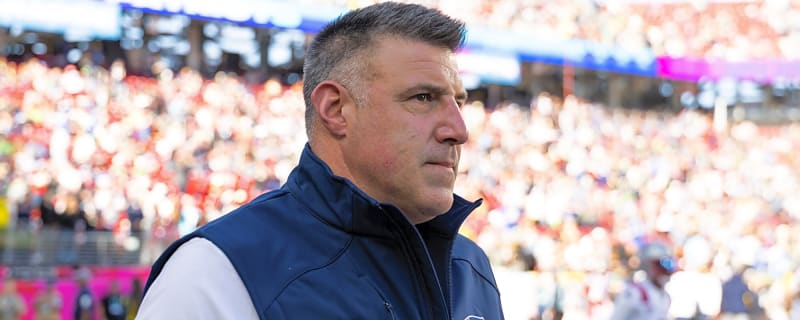 Patriots’ Vrabel Caught At Arizona Resort With NFL Reporter—Photos Shopped For ‘Four Figures’
