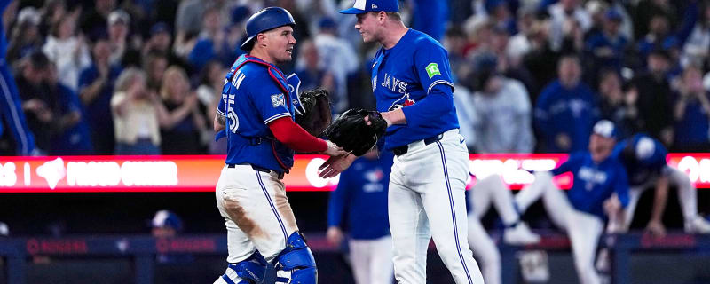 Instant Reaction: Blue Jays survive late Guardians rally in 5-3 victory