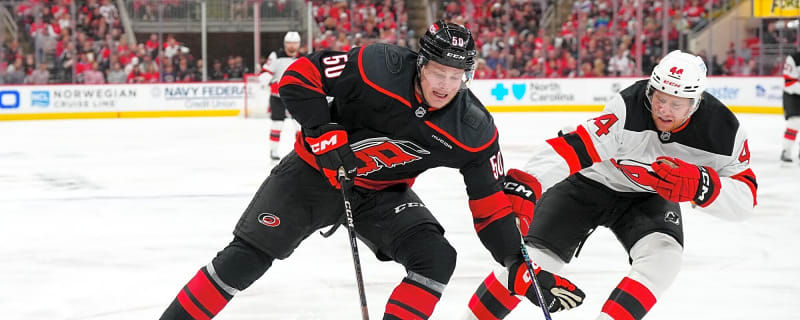 Hurricanes forwards Robinson, Carrier to be out 'an extended period'