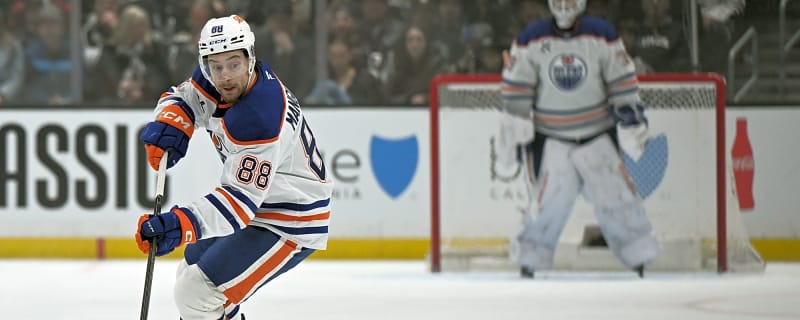 Oilers Place Andrew Mangiapane, Alec Regula On Waivers