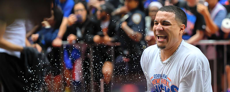 Knicks sign Kevin McCullar Jr., Tyler Nickel to two-way deals