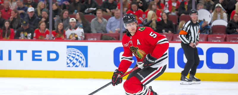  Oilers in Talks to Acquire Connor Murphy from Blackhawks
