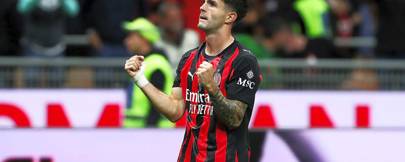 Ex-Chelsea attacker is being chased by Man United & Aston Villa