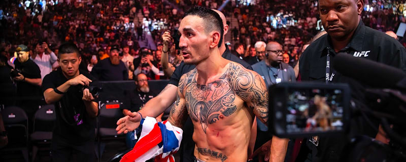Max Holloway comments on Charles Oliveira’s claim that he was ‘just a boy’ in their first clash